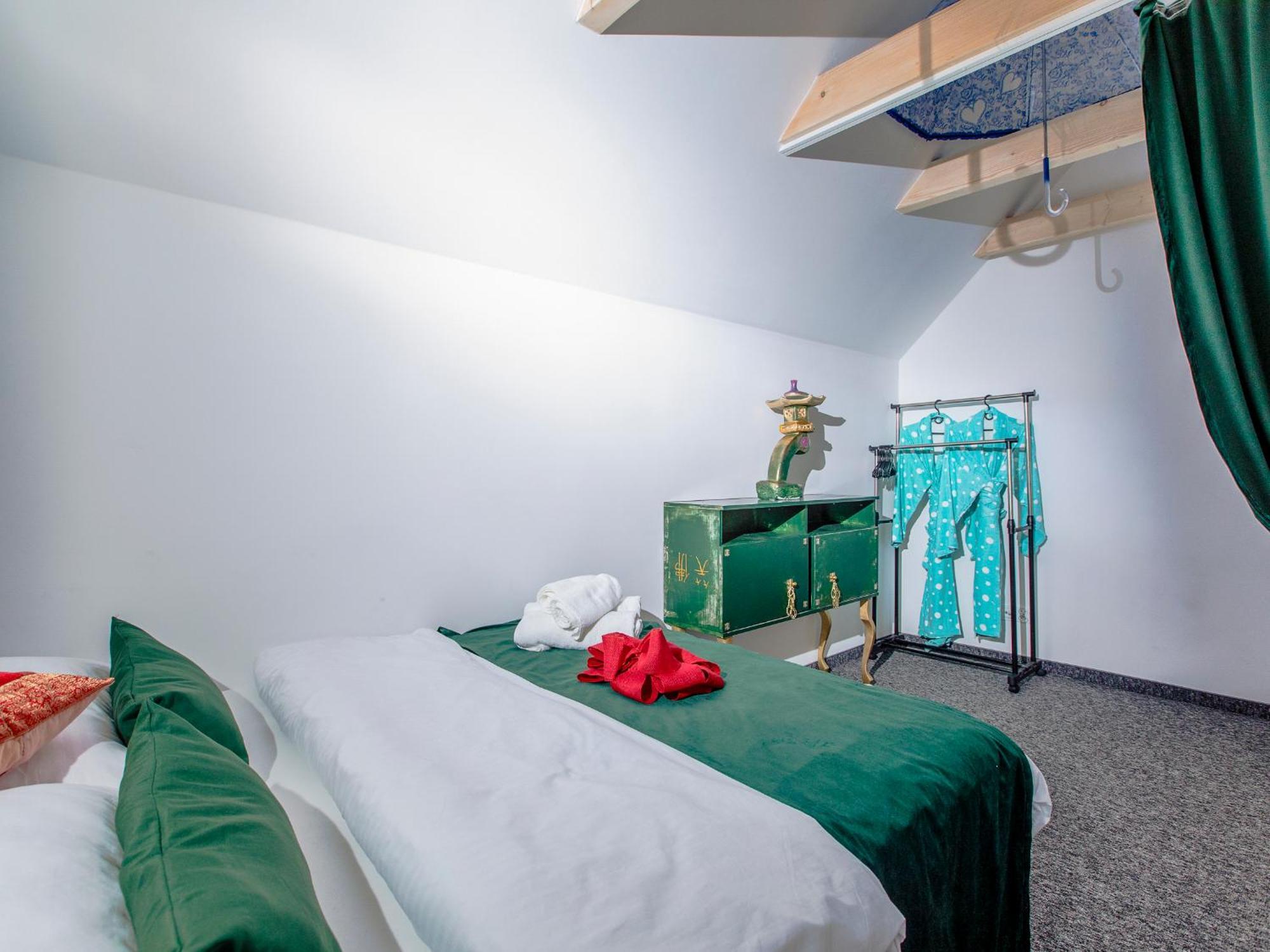 Temple Luxury Resort Rewal Cameră foto